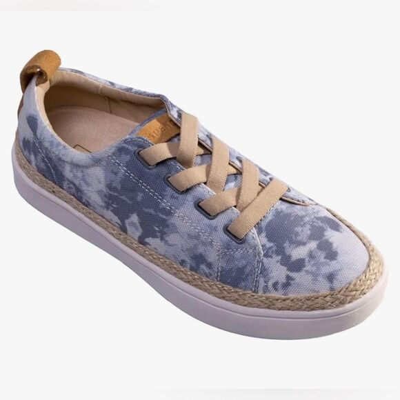 Spenco Shoes - Women’s Spenco Malibu Lace Sneakers size 11 B putty gray tie dye